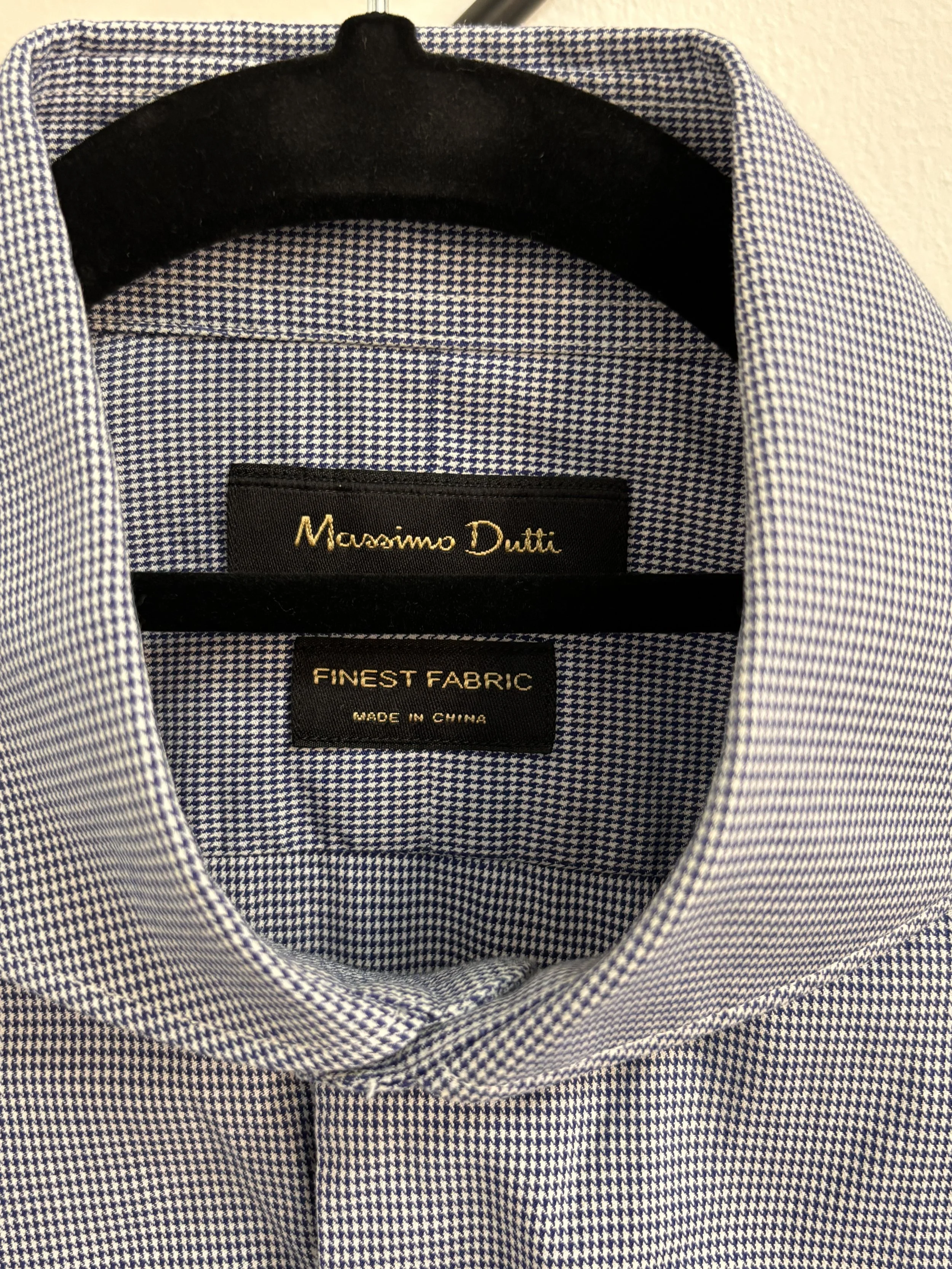 Massimo Dutti Finest Fabric label on blue micro-check men’s cotton shirt collar detail