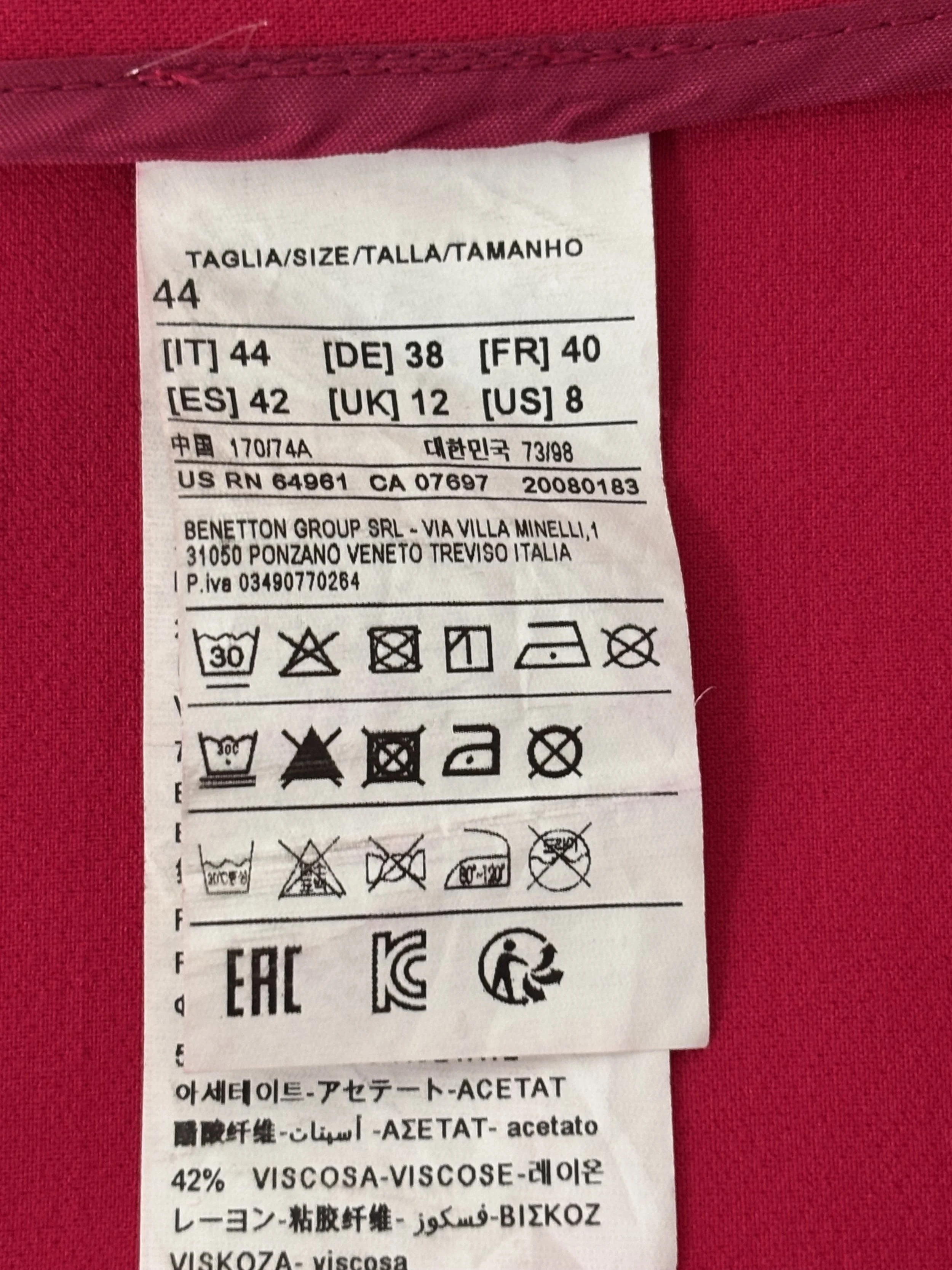 Benetton pink skirt size label