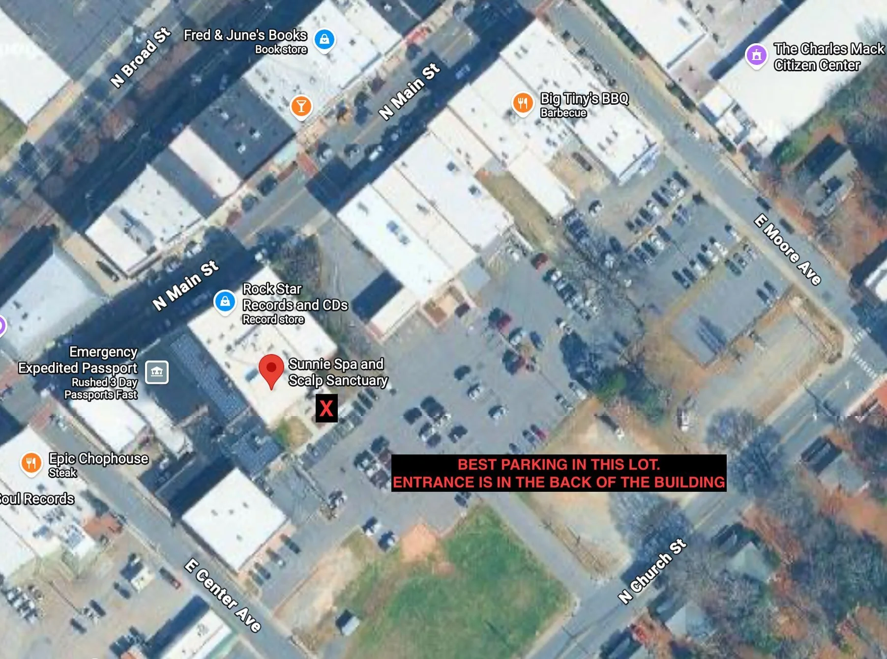 Parking, sorted. 🚗

Best parking is in the lot behind the building, entrance is in the back.

As you walk up, you&rsquo;ll see the entrance marked &ldquo;Mack on Main.&rdquo; Take the elevator or the stairs up to the second floor, we&rsquo;re right 