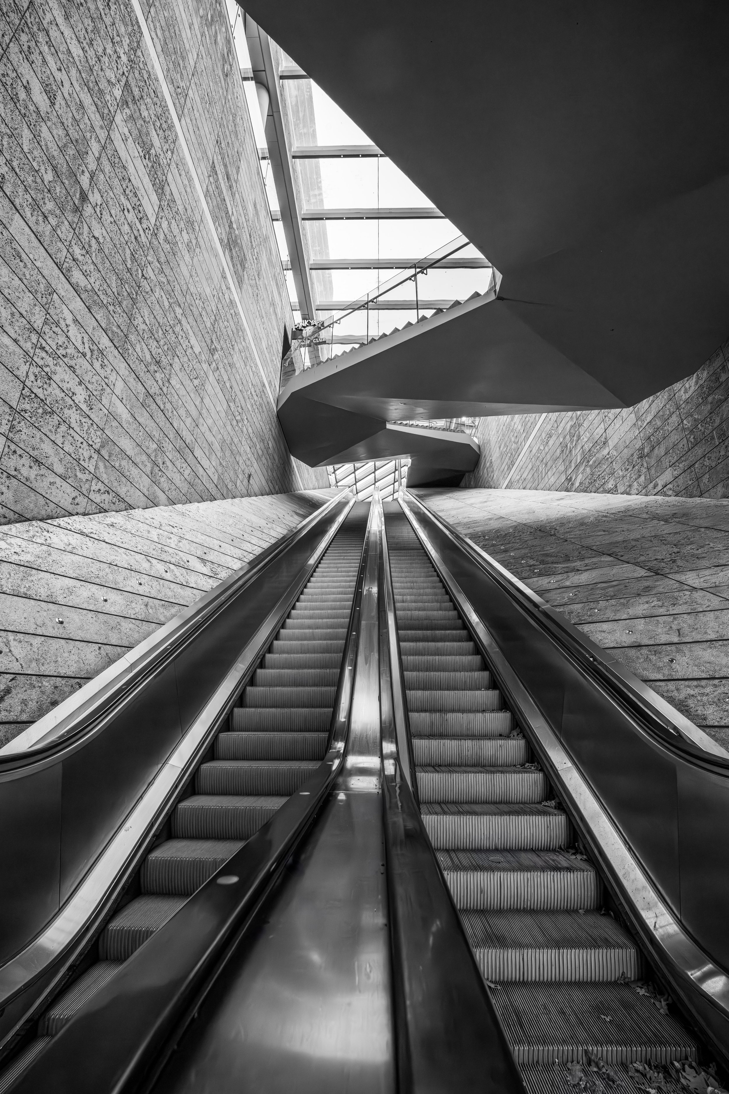 Escalator.jpg