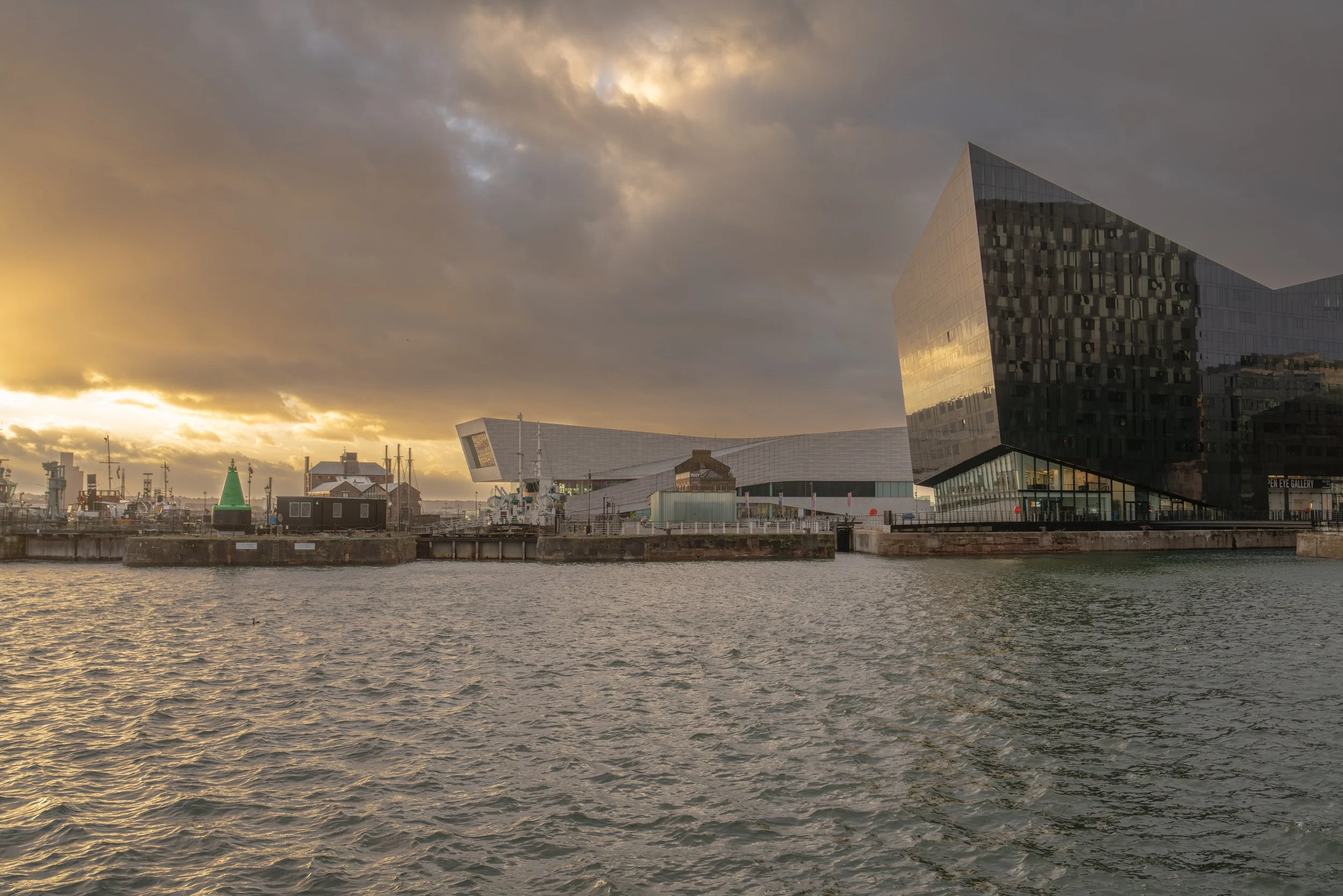 Liverpool Docks1.jpg