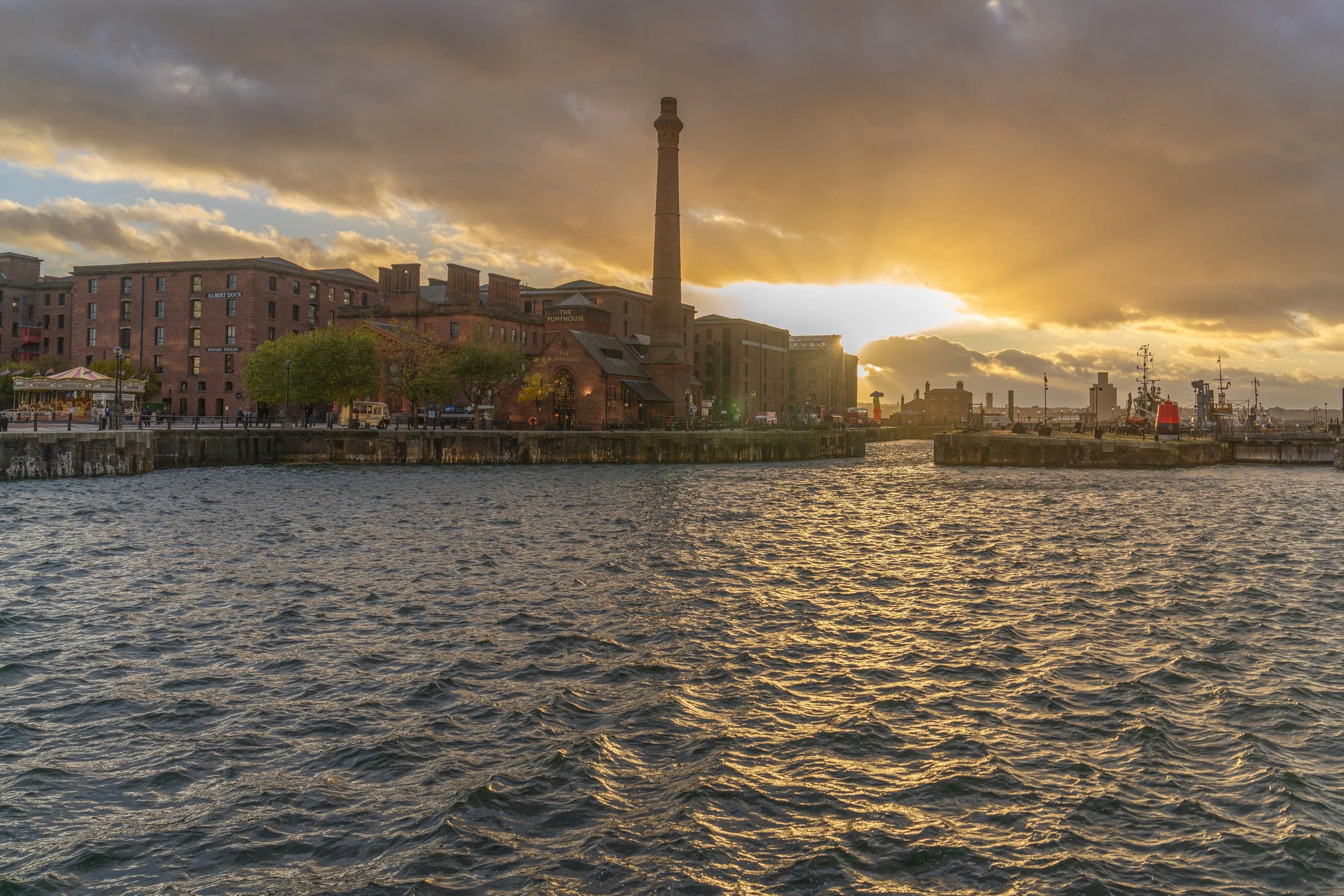 Liverpool Docks.jpg