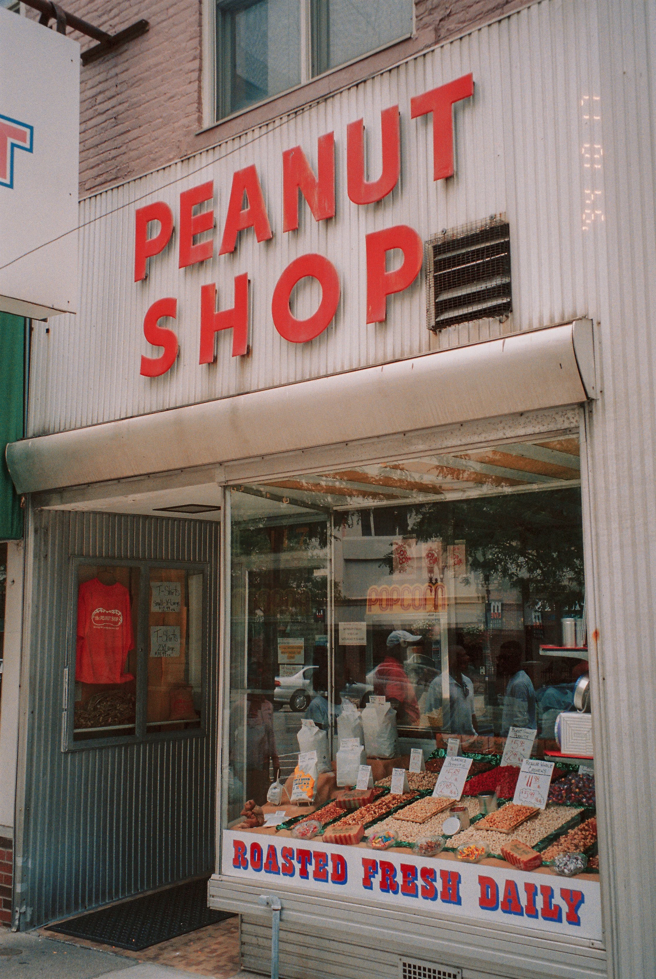 peanut-shop_51543690428_o.jpg