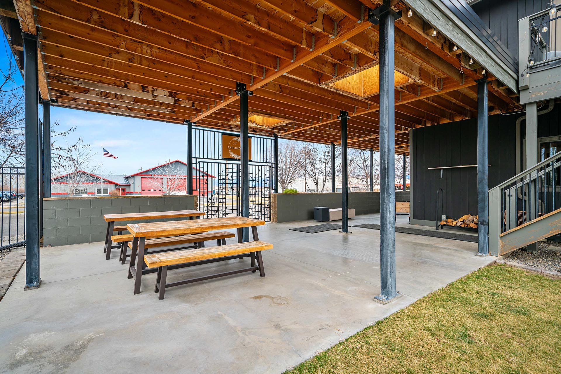 Event Out Door Patio.jpg