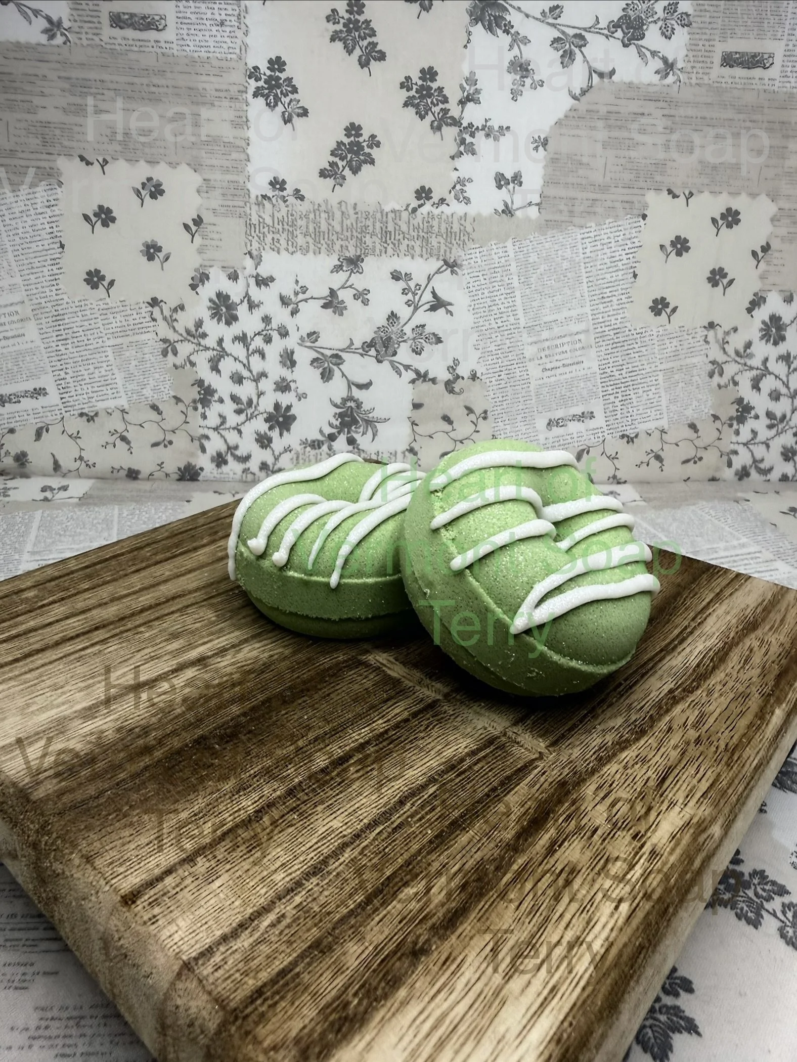 Bath Bomb Apple Sage.jpeg