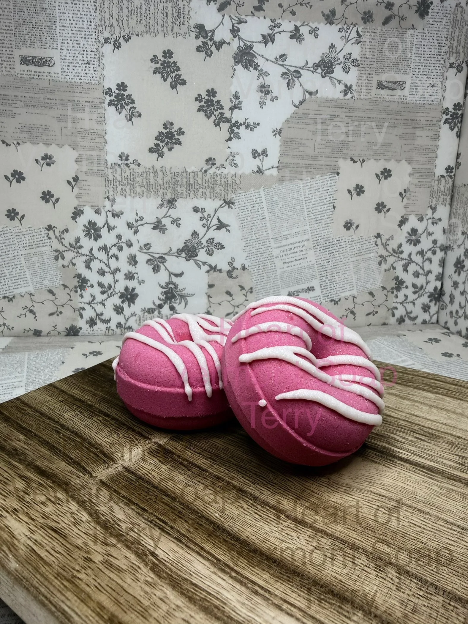 Bath Bomb Strawberry.jpeg