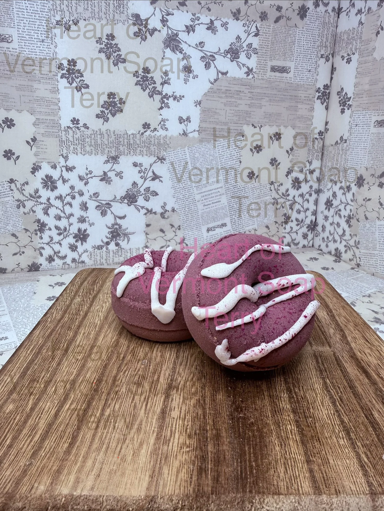 Bath Bomb Black Raspberry Vanilla.jpeg