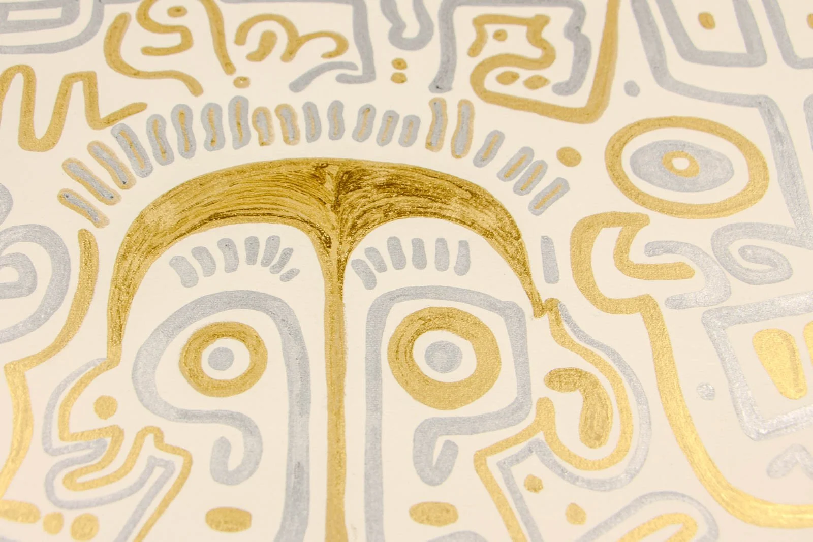 Golden Nostalgia 003 detail: brow halo, radiating ticks around a domed forehead; brushed gold wash with silver edging