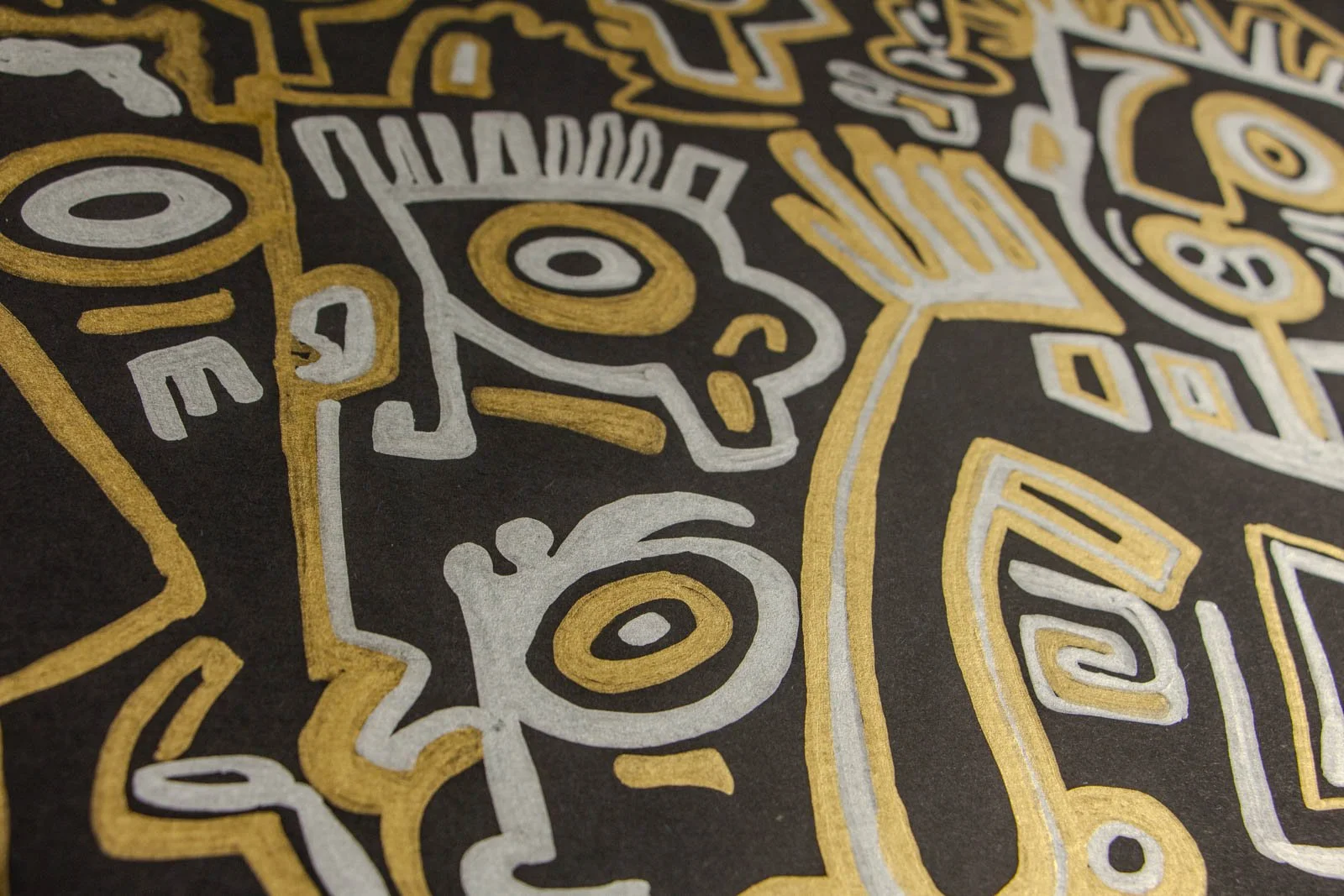 Golden Nostalgia 001 detail: sweeping arc, long gold/silver ribbon threads between clustered ovals; overlapping strokes create depth