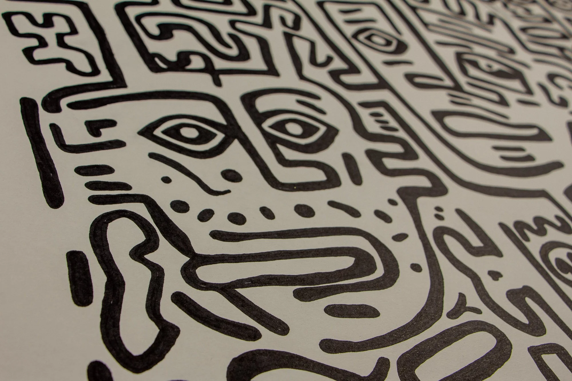 Resonant Syntax 004 detail: oblique close-up of a freckled face beside the central tilted mask, with almond eyes, dotted markings, and a long horizontal mouth defined in bold black linework