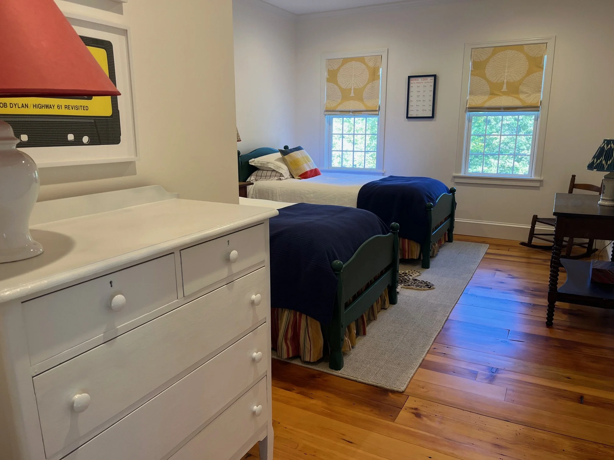 oldoak_twin_bed1.jpeg