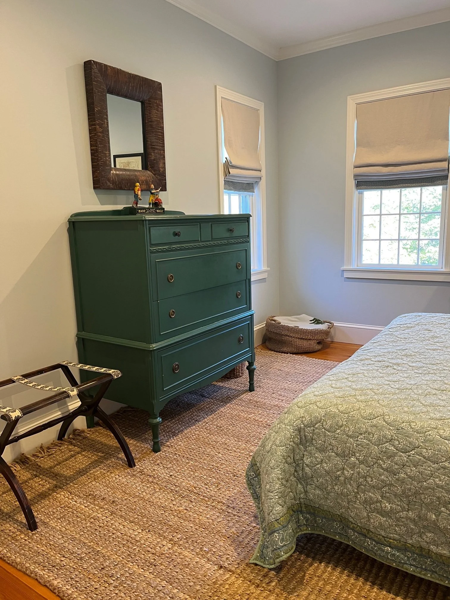 oldoak_blue_bed2.jpeg