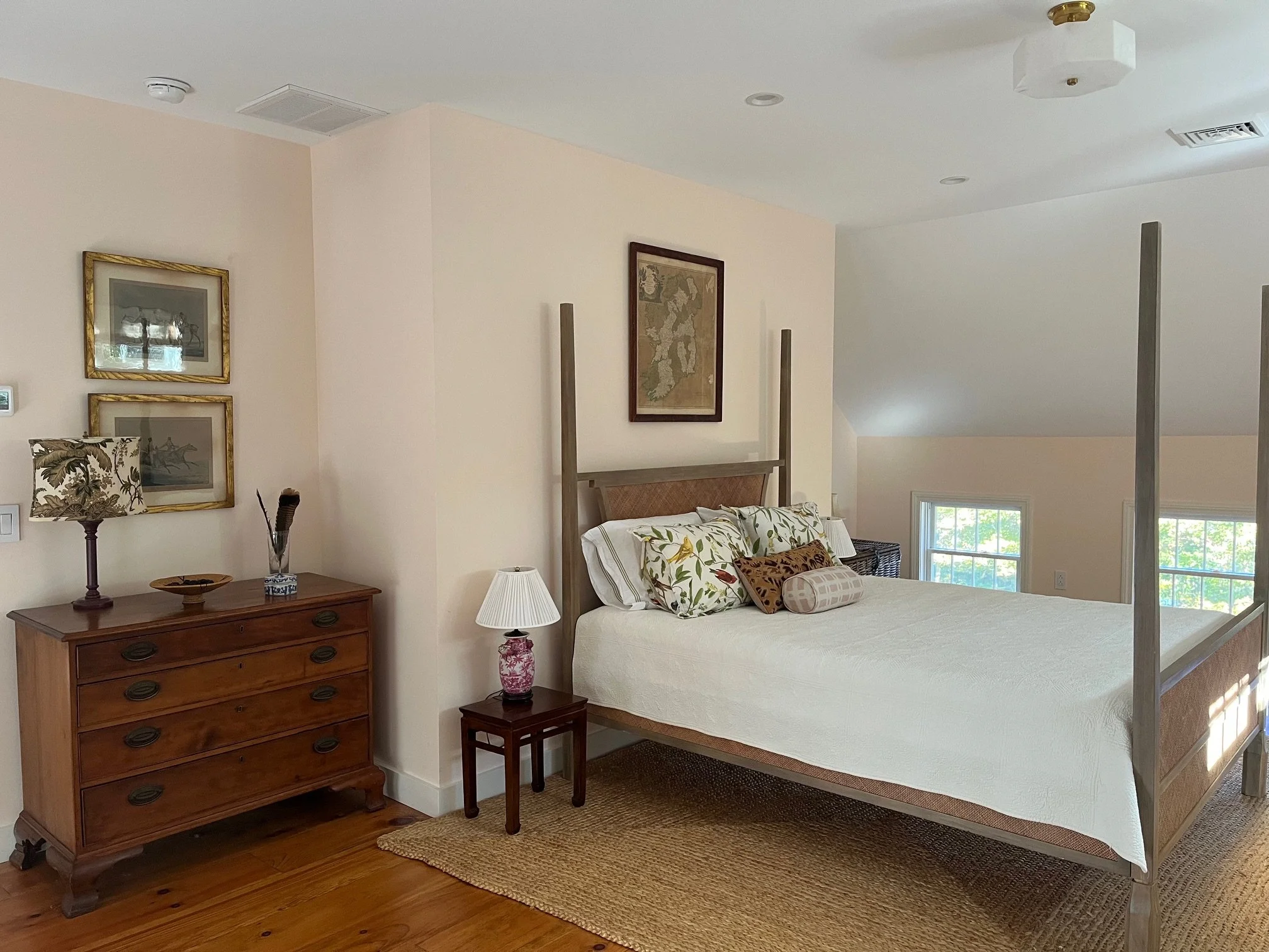 oldoak_guest_bed1.jpeg