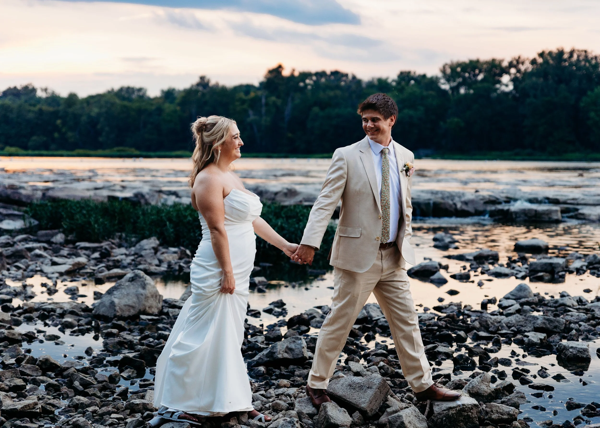 Summer wedding in Bowling Green, Ohio coordination by Ann Neely Events.

