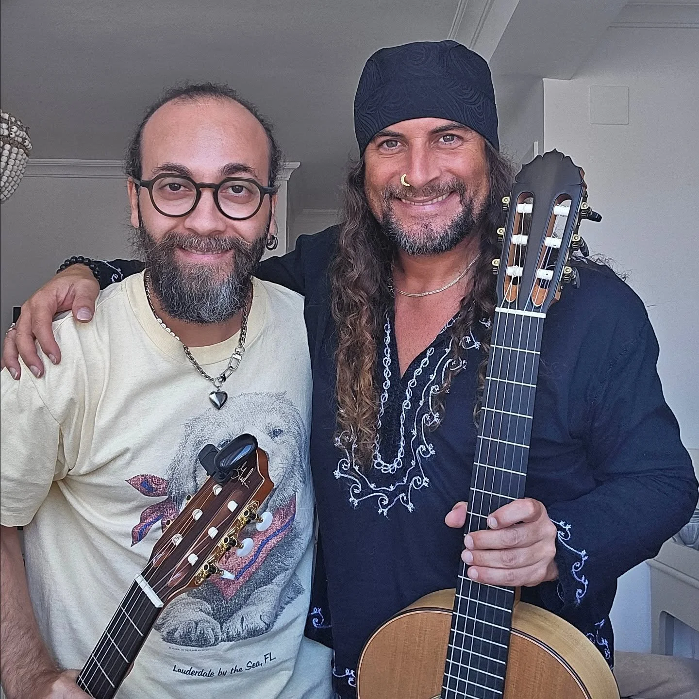 Today was my last session with the amazing @elamirguitar , I have learned more than expected, and i am so looking forward to our next time.

Thanks to our friend @aymanbitarguitar for introducing us to each other. 

#flamenco
#Tarekghriri ##music #ma