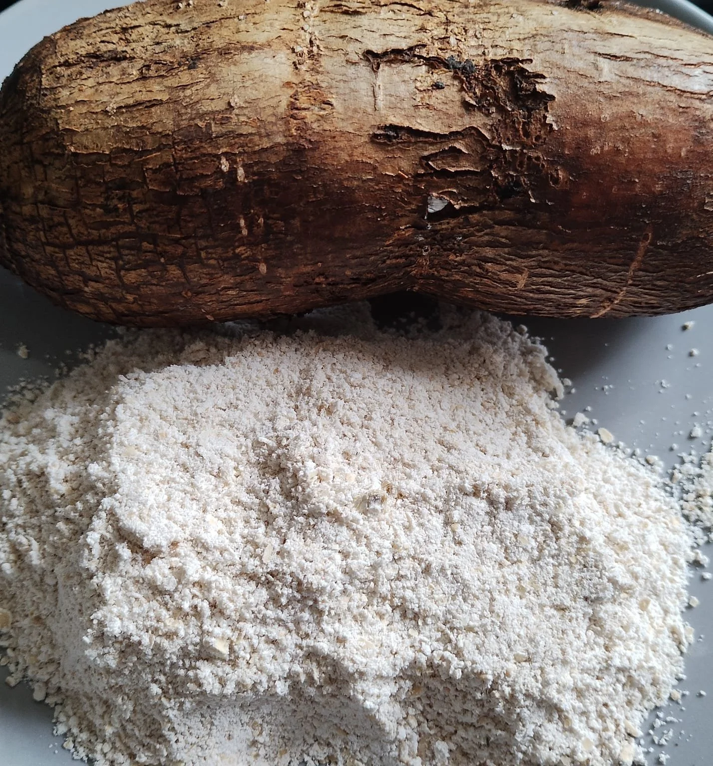 Cassava flour