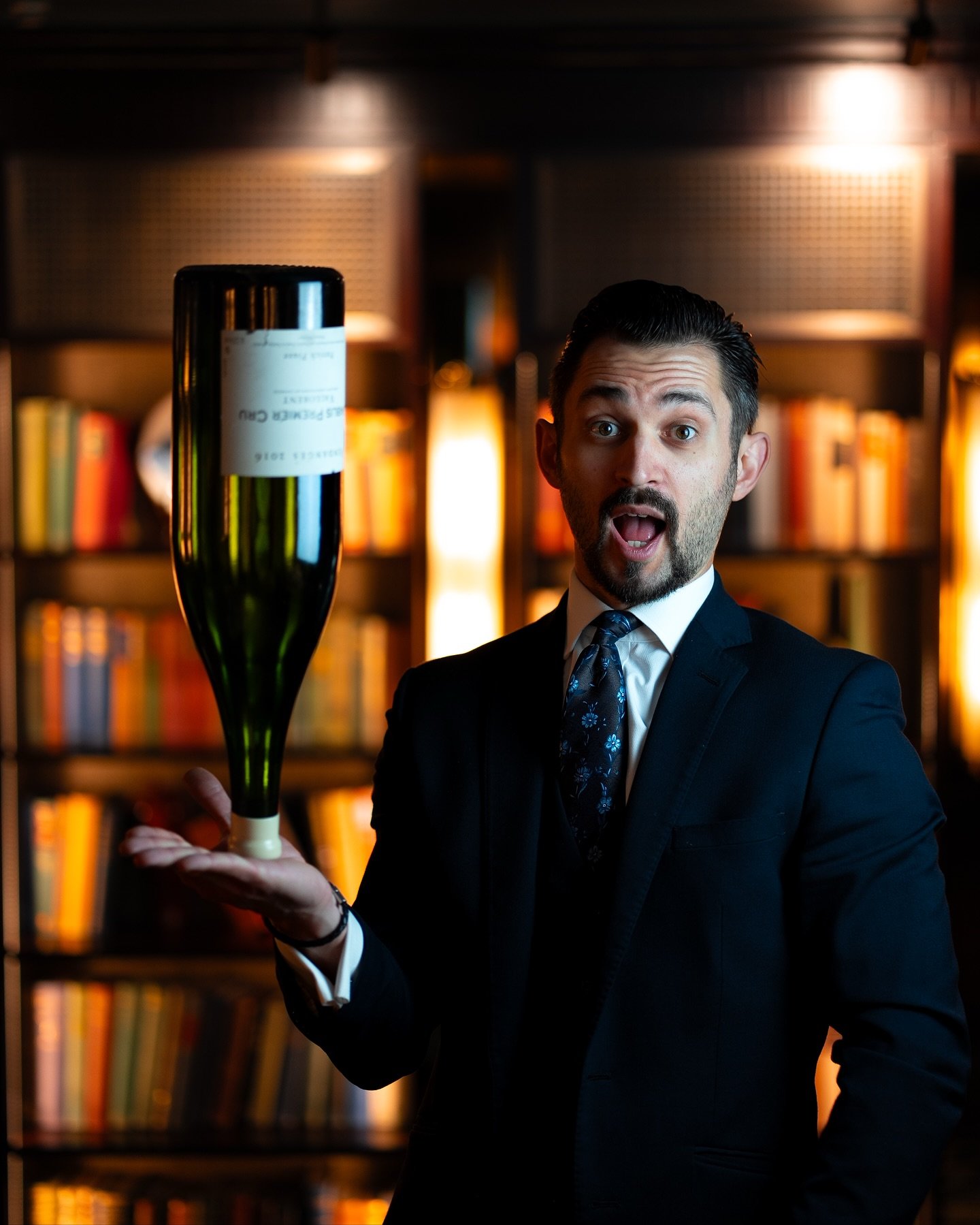 Finding inner peace and outer balance &mdash; with a Jeroboam of Patrick Piuze Chablis Vaulorent.

📸 @matkcas 

#chablis #patrickpiuze #jeroboam #winelife #sommlife #balance #burgundy #burgundywine