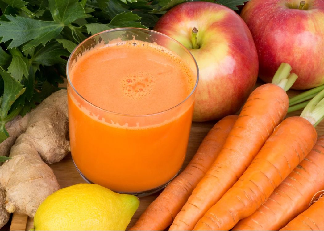 FRESH APPLE CARROT JUICE