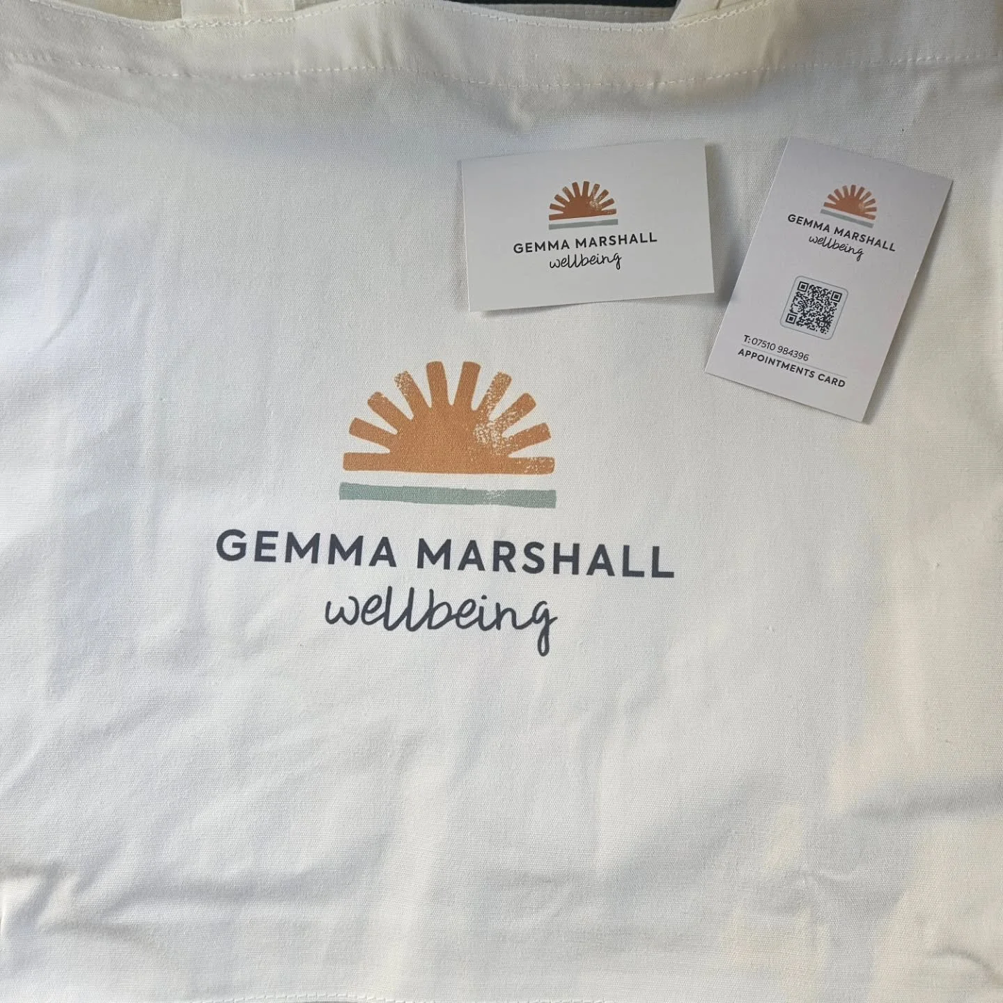 A little additional Feel Good Friday today....look what arrived in the post! 

A massive thanks to @emmateagledesign for designing the logo and the business and appointment cards. I couldn't resist adding the logo to a little bag - you can never have