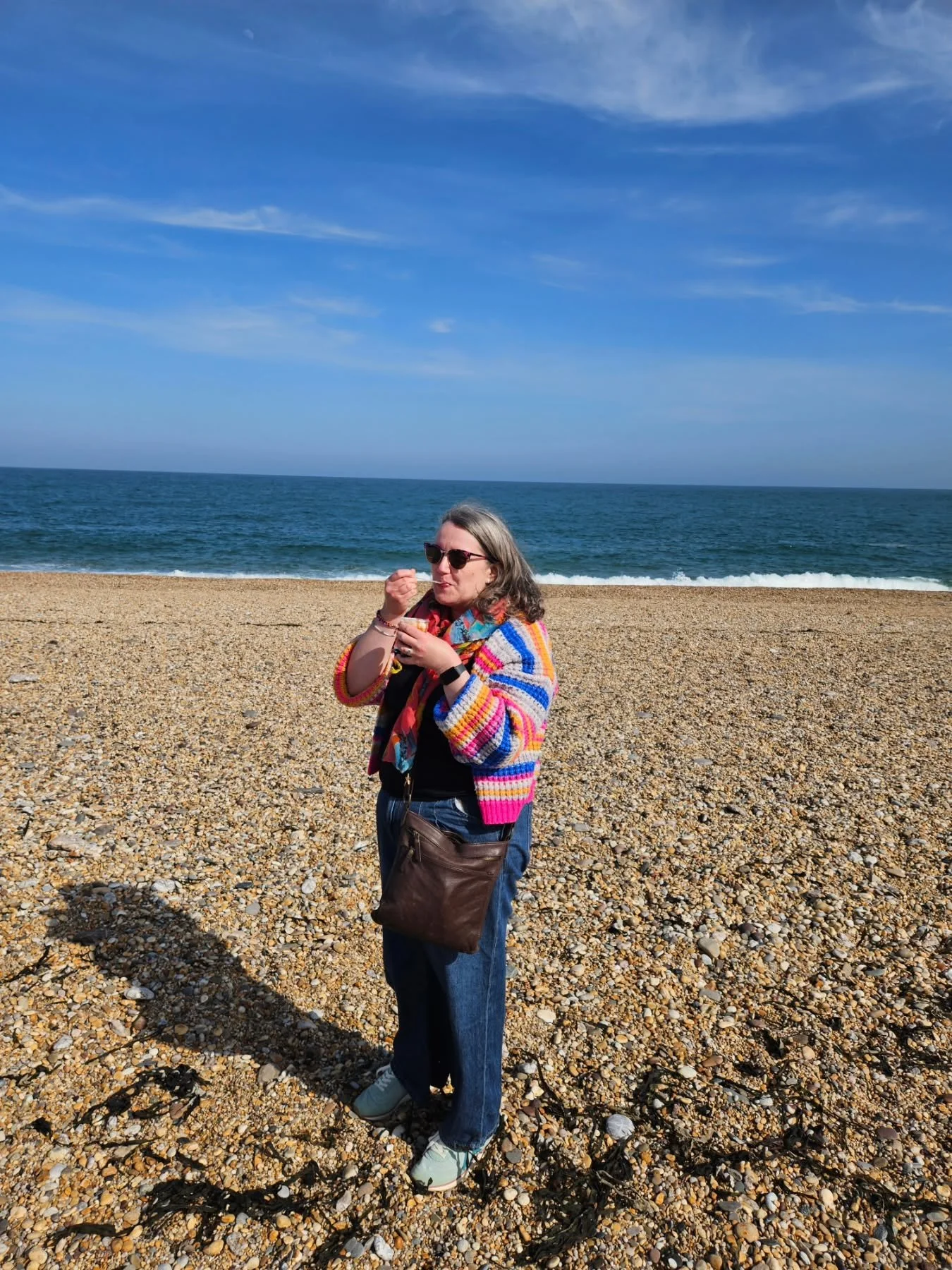 Its been a while since I last introduced myself so here are some things to know about me. You get to decide if they are interesting or not! 😂

🌿 I love helping people find joy through adding small mood boosting habits into their day. 

🌿 I love be