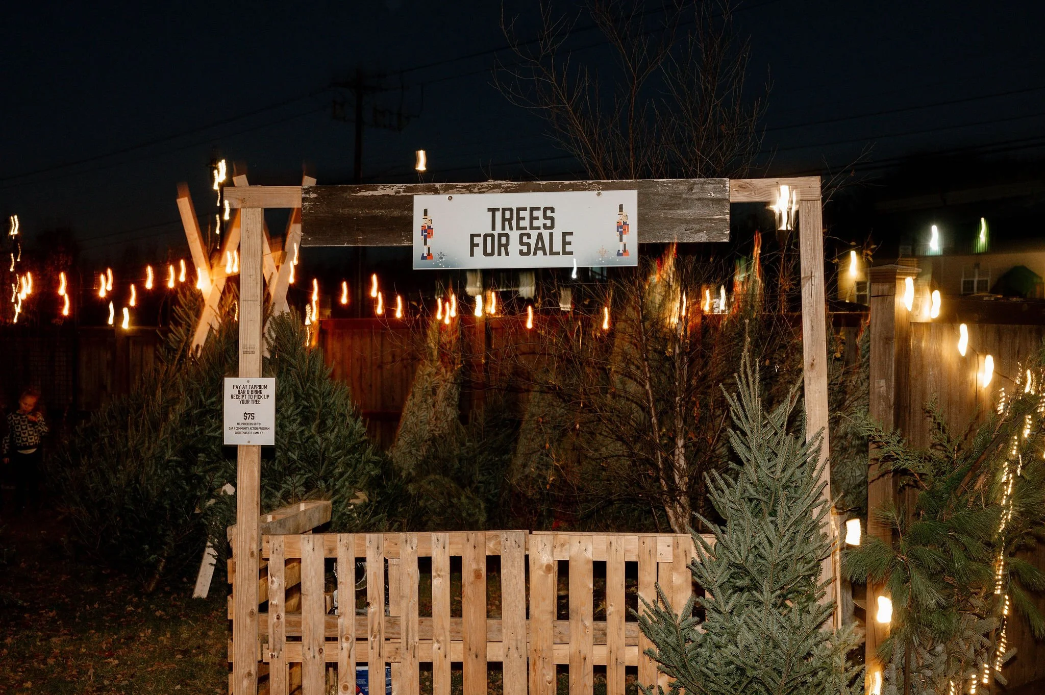 holidaymarket25-35.jpg