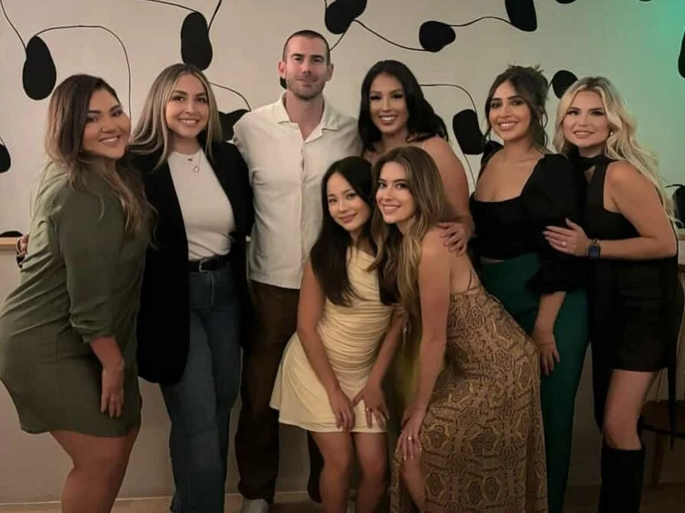 Truly honored to have been apart of an amazing night of connection, food, and drinks hosted by the best @inhprofessional 🥂✨