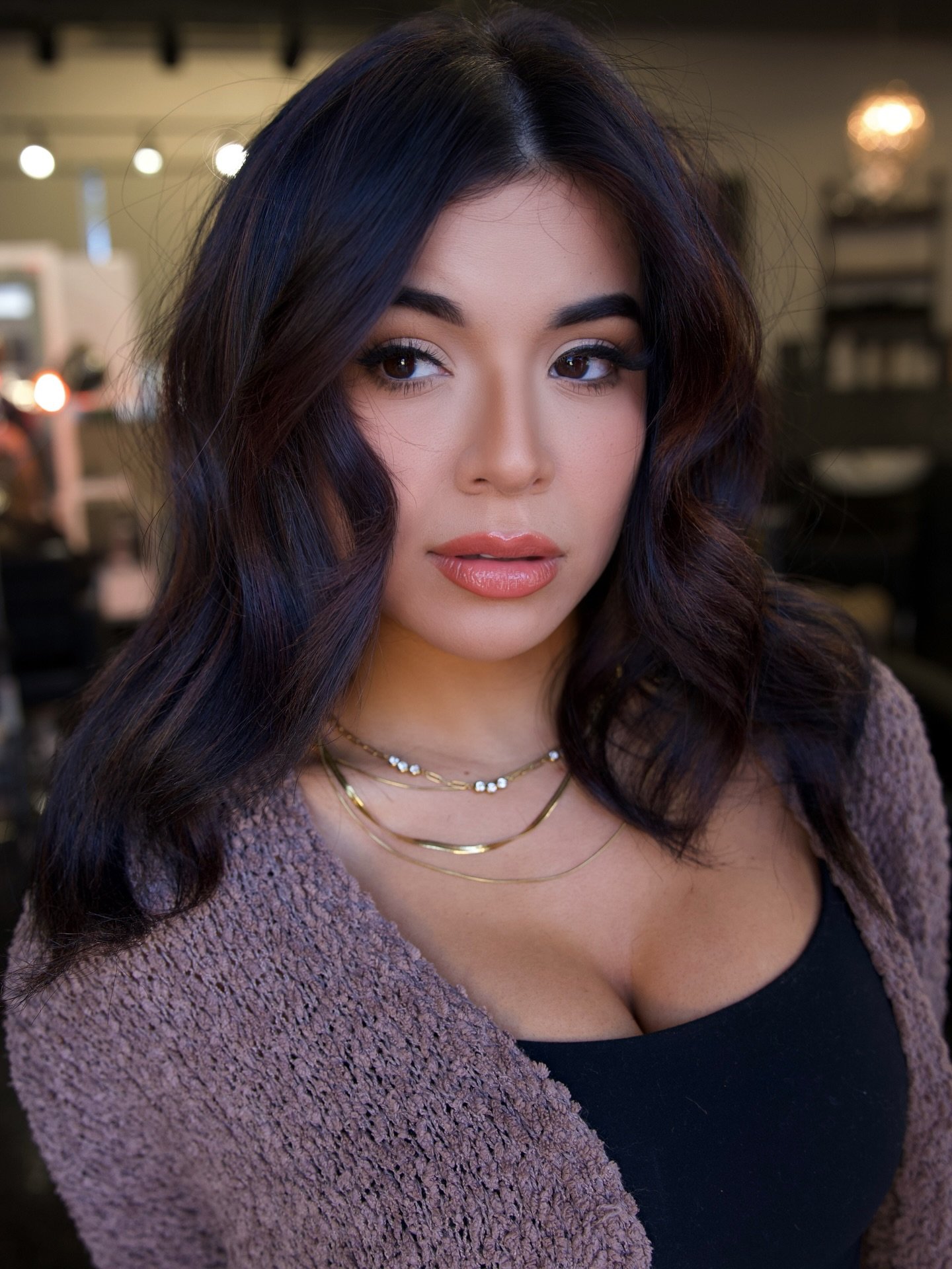 the chocolate you&rsquo;ve been craving 🍫🤎

-

hair color
hair transformation
brunette balayage