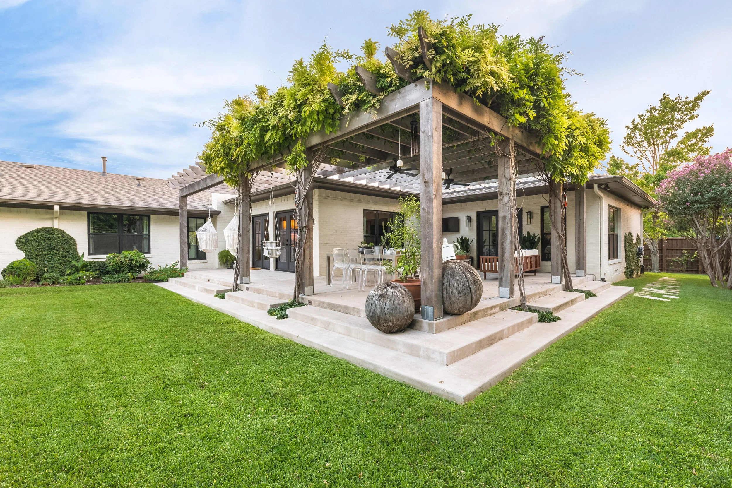 4037 Northaven Rd-32.jpg