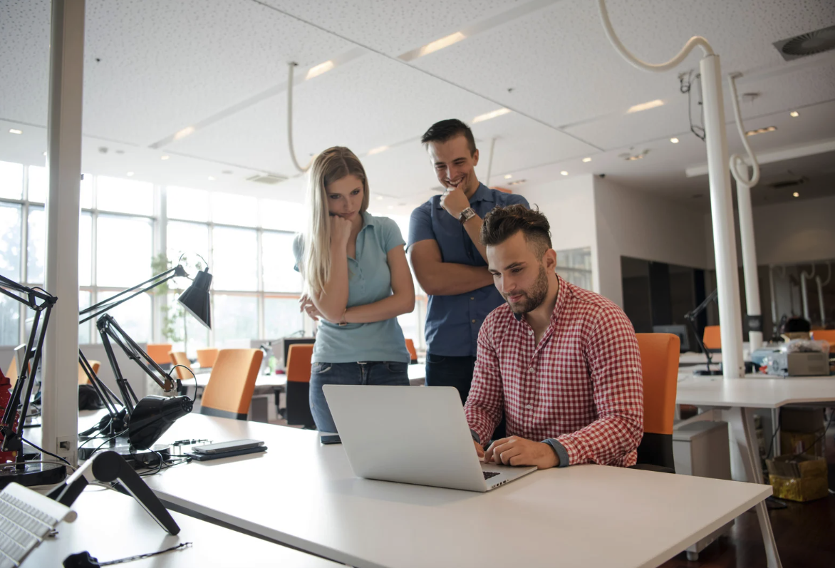 Internship Jitters?  21 Quick Tips to Transform Nervous Energy into Success!