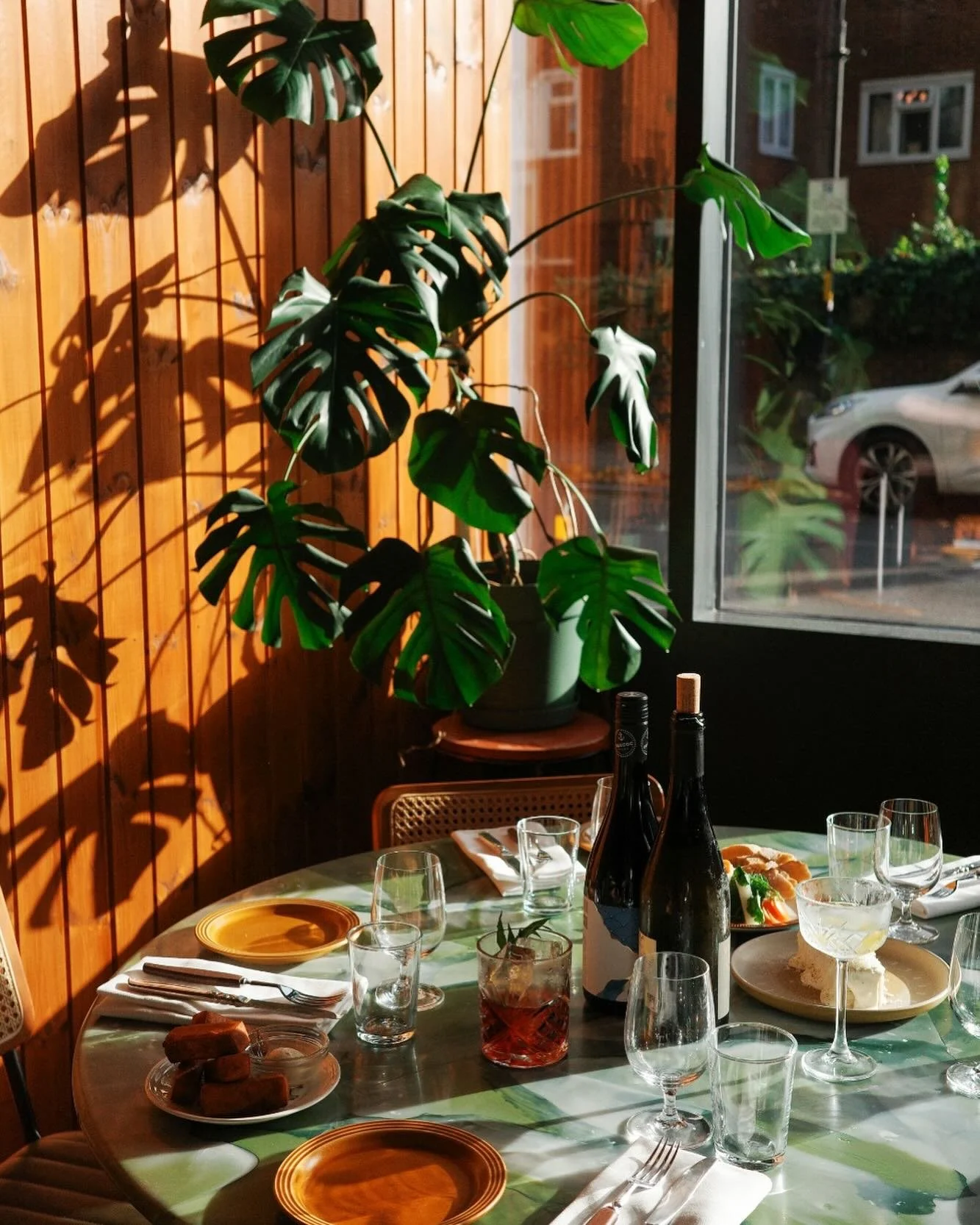 Our team is back from holidays and ready to welcome you back to Dockley Road! We have exciting collaborations coming this year, stay tuned&hellip; 

In the meantime, warm up in our bright space where we&rsquo;ll be pouring wines from @stjohnwine @gra