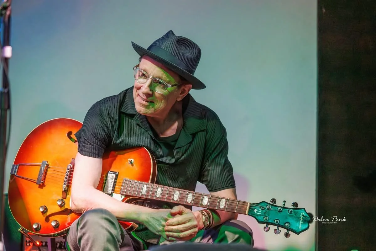 John Bunzow-Americana & Roots Singr-Songwriter