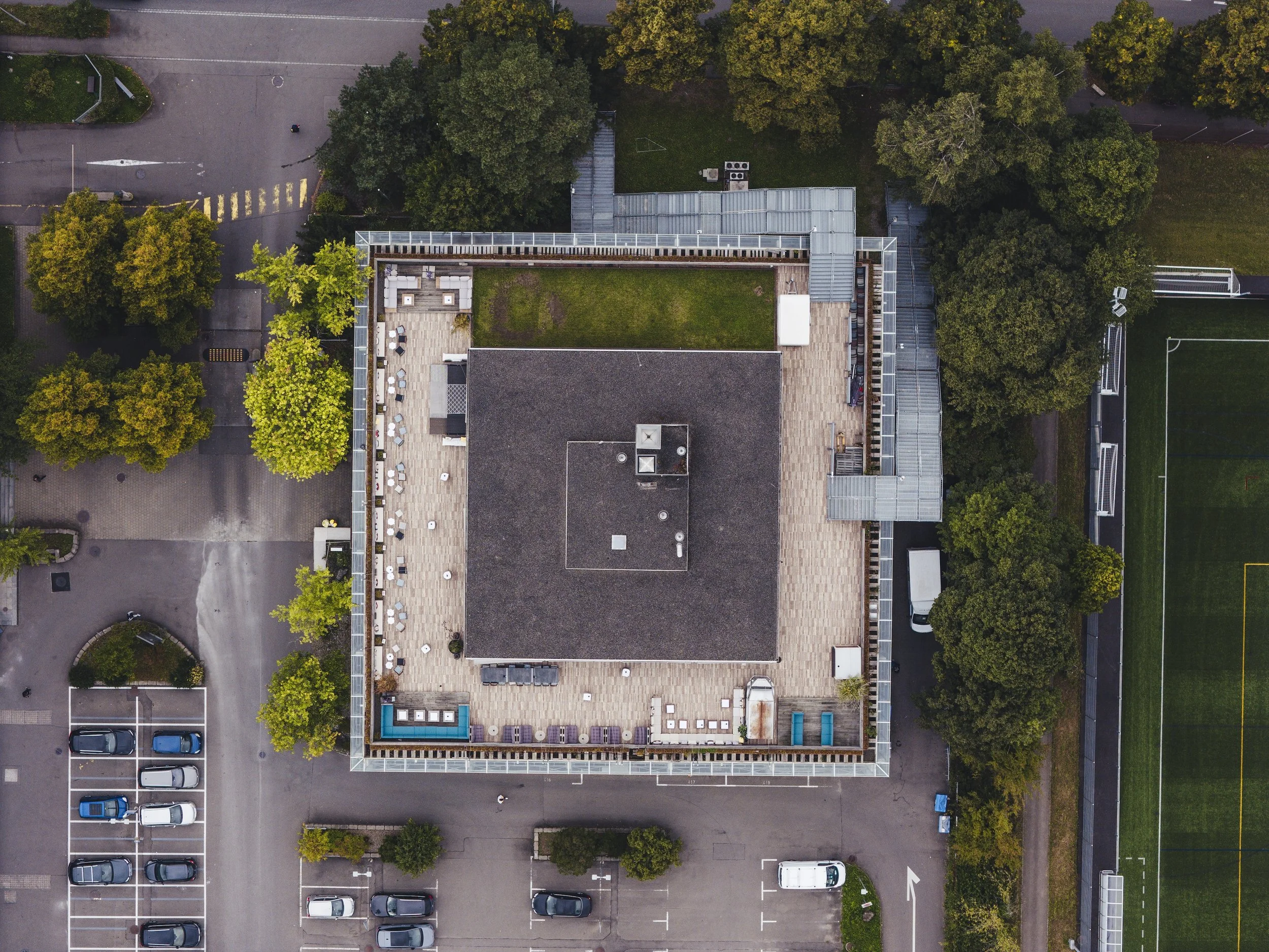 Sandro_Dubach_Roh&Nobel-39klein.jpg