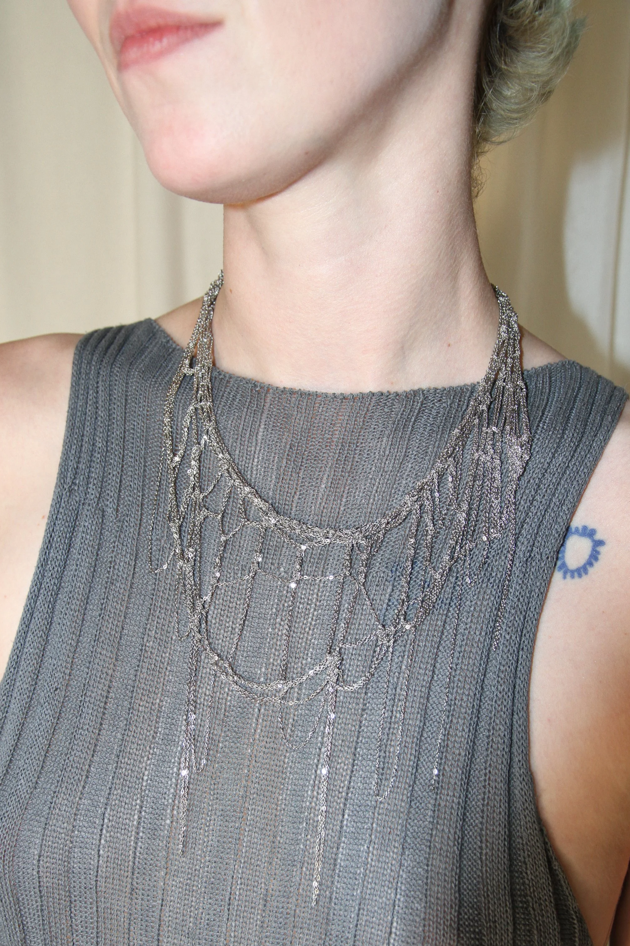 cobweb collar