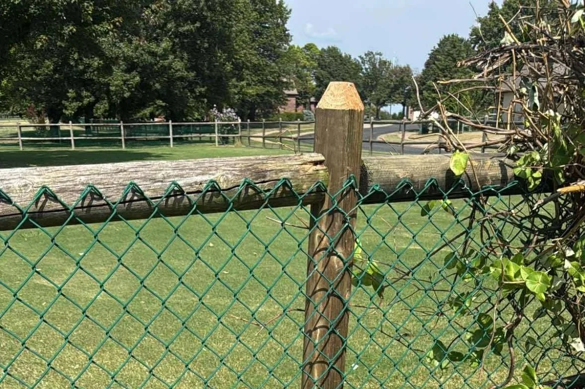 round+rail+fence+hollar+fence.jpg