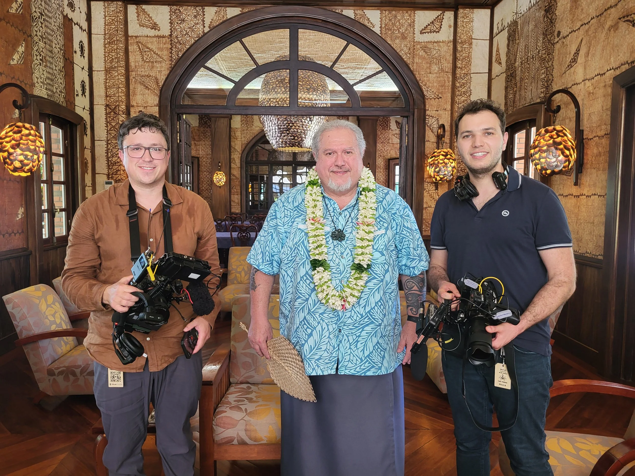 Shooting and conducting an interview with the President of French Polynesia.