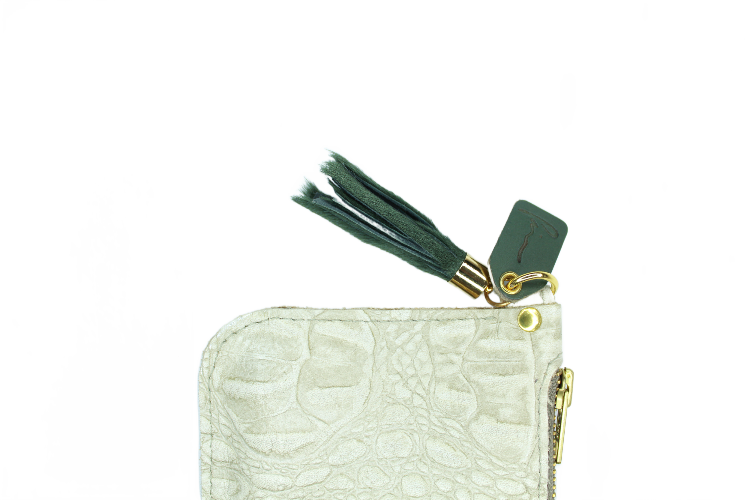 Mini Clutch White Croc 1.png