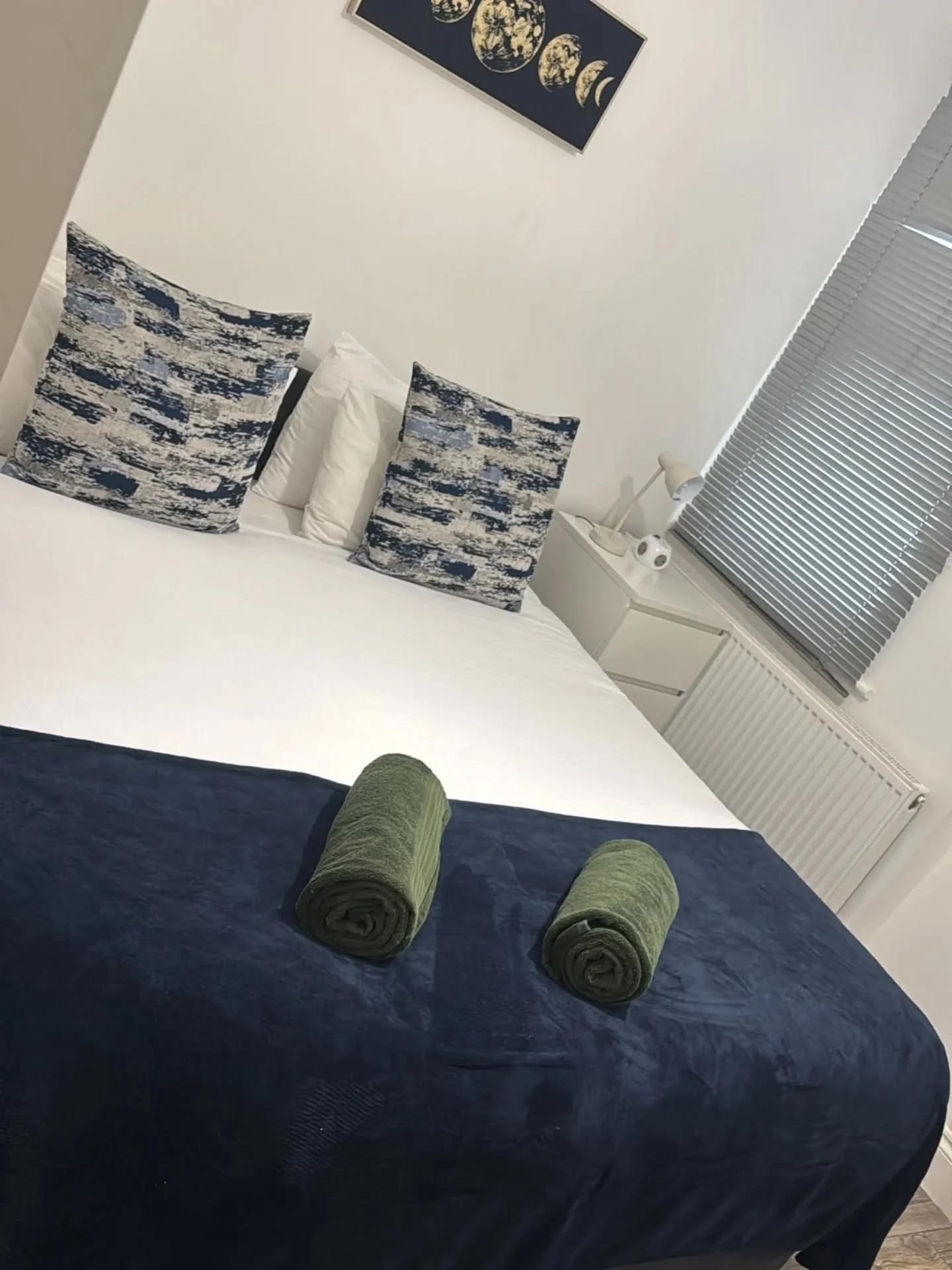 1 Bed Essence Clean Turnover Completed in 2 Hours.

Guest Ready and property left in 5star conditions and standards.