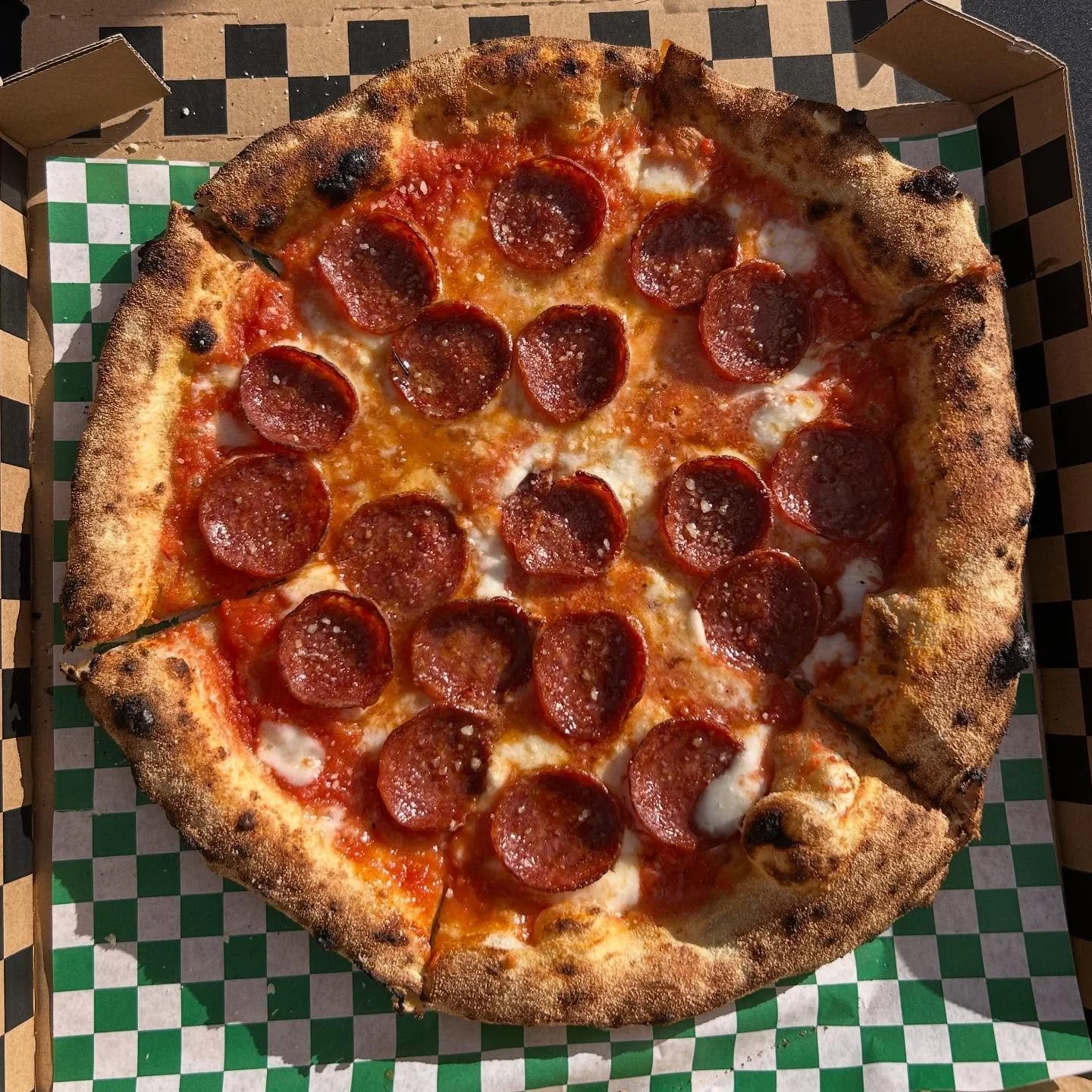 🍕Here she is - our timeless classic! Organic Pepperoni, tomato sauce, mozzarella, basil, olive oil, and parmesan!⭐️