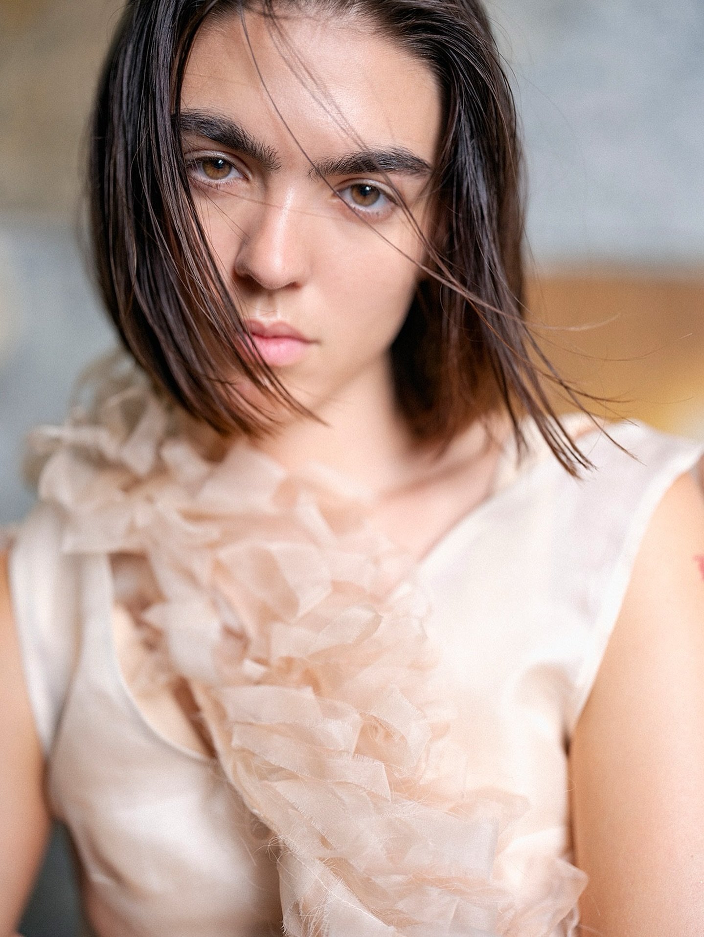 A closer look into my Thesis Collection, Parsons Graduation May 2025. 
.
.

Organza ruffles sculpted as fragile yet powerful textures.

Photographer Zuzanna Blue @zuzannablur and Model Phoebe Jay @phoebejay_