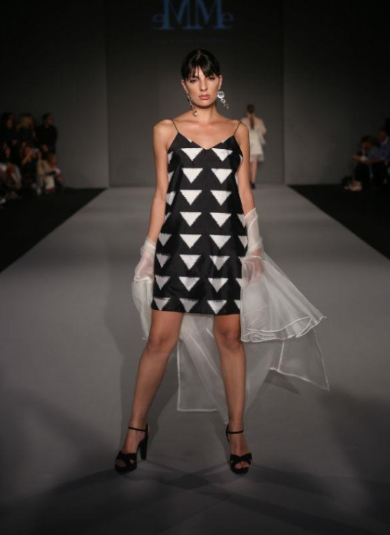 LOOK 3.png