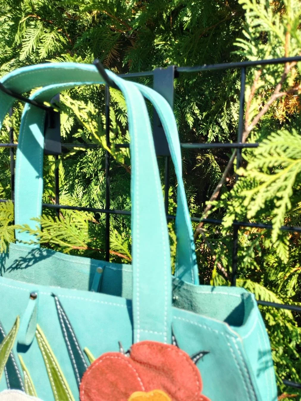 flowerskulltote2.jpg