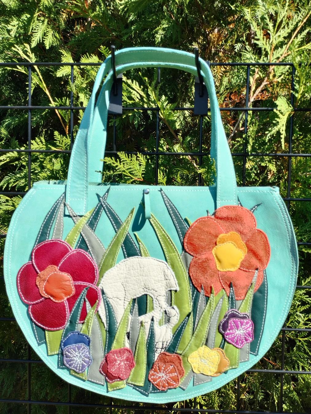 flowerskulltote4.jpg
