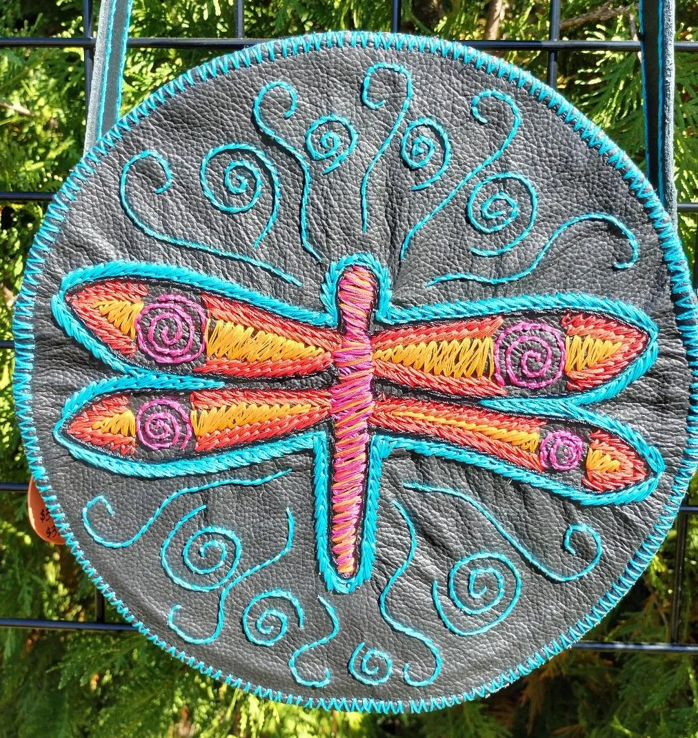 handdragonfly2.jpg