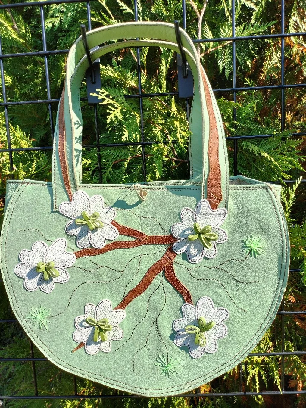 dogwoodtote8.jpg