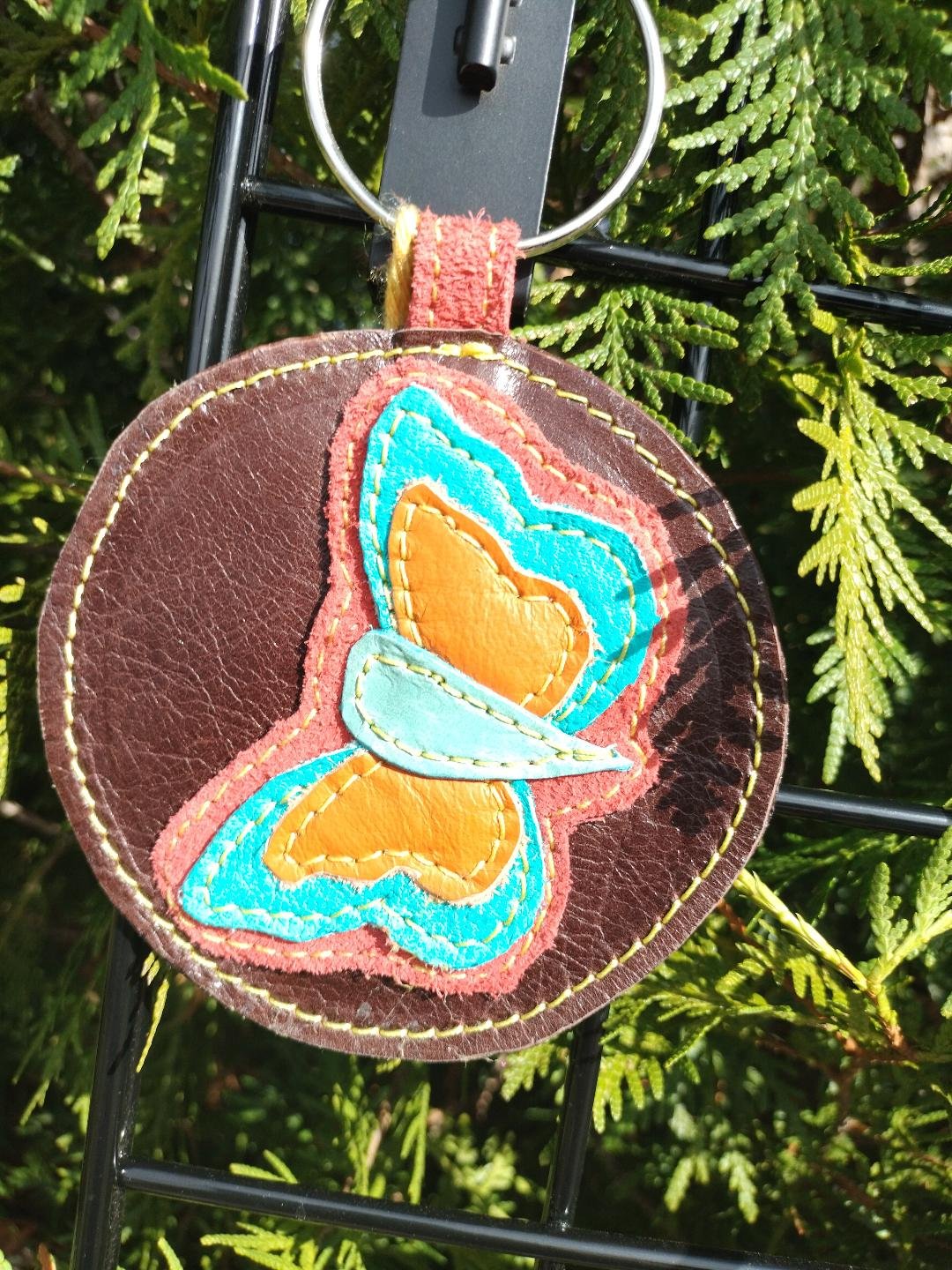 BUTTERFLY KEYCHAINS 3.jpg