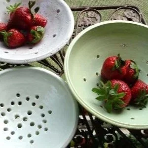 Make a Berry Bowl!