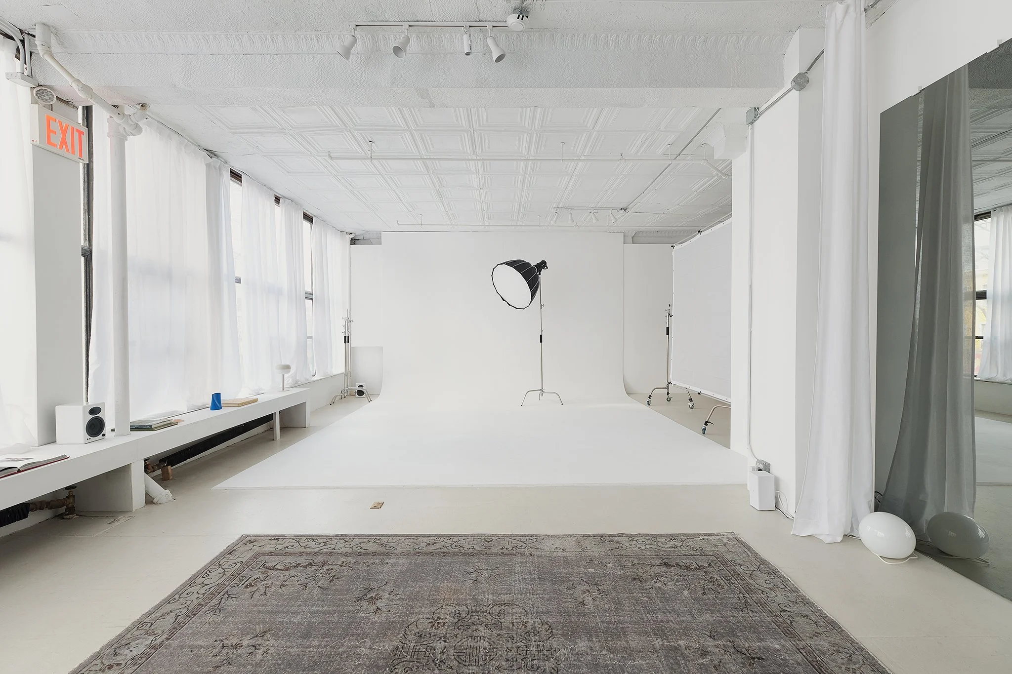 White Loft0880.jpg