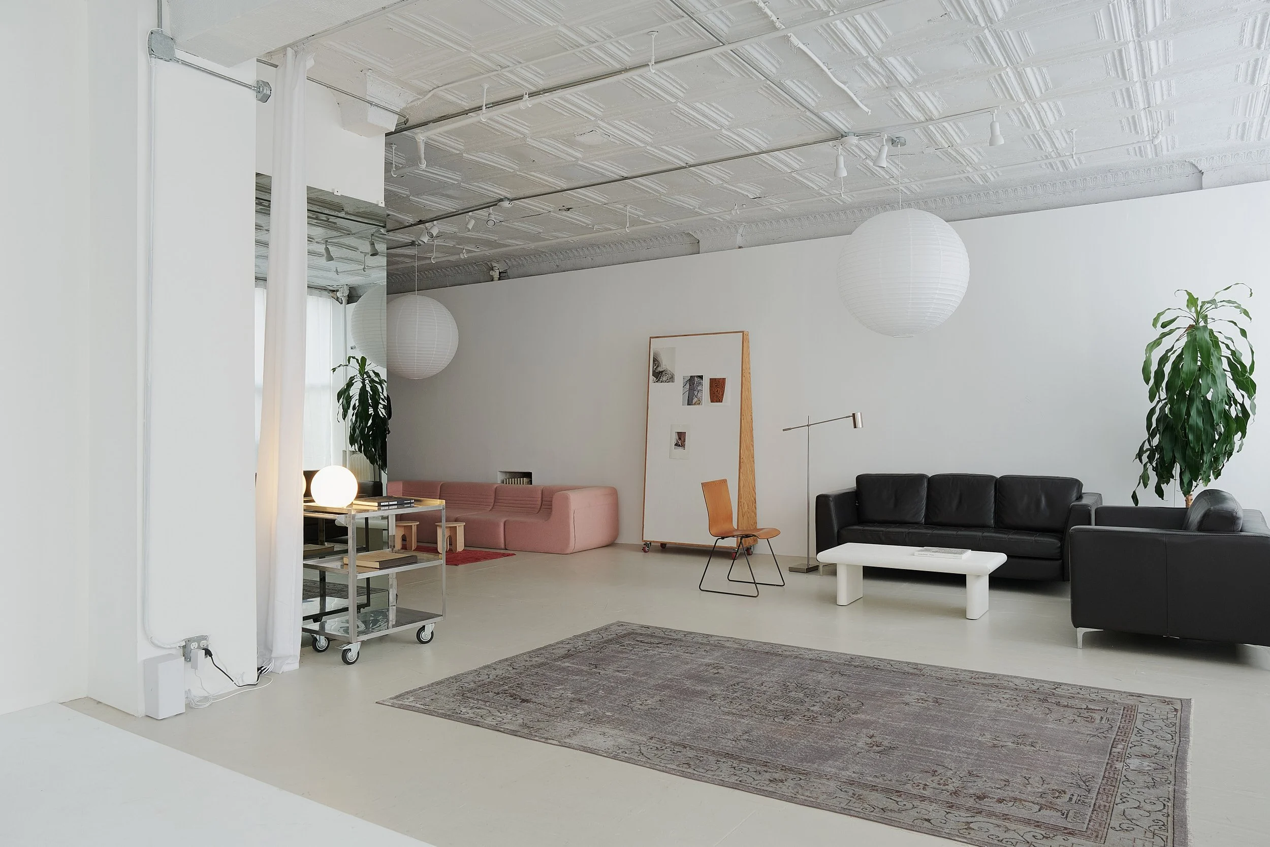 White Loft0822.jpg
