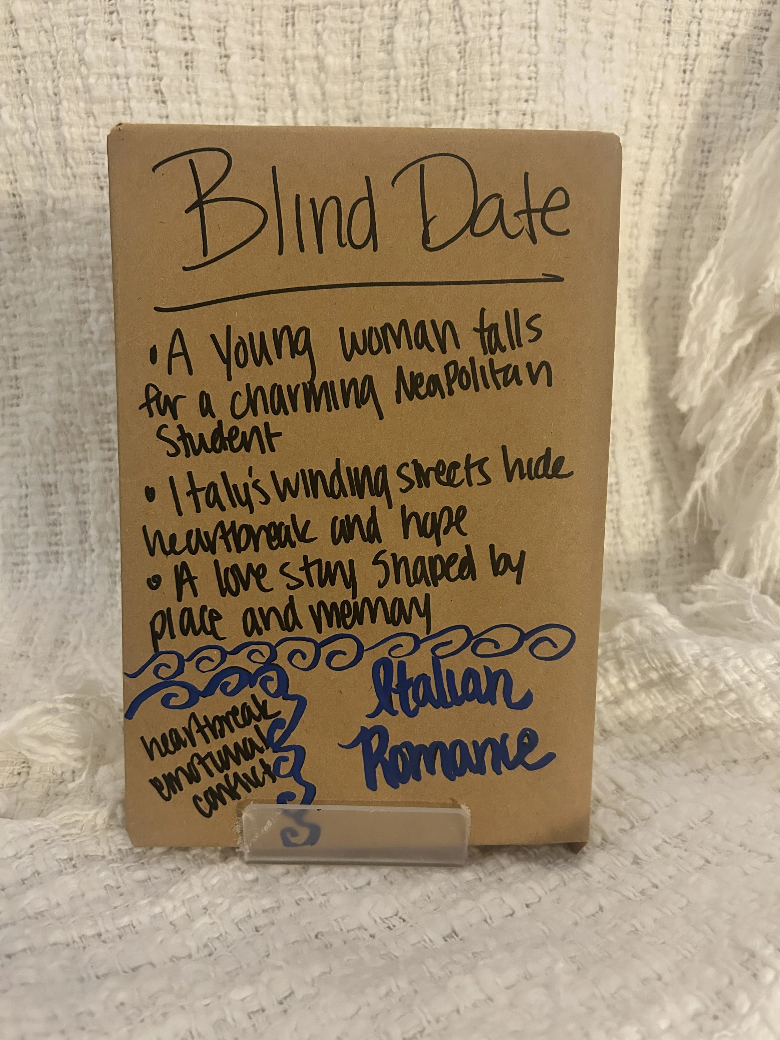 NEW: Italian Romance Fiction Hardback Blind Date with a BOOK (HBROM115)