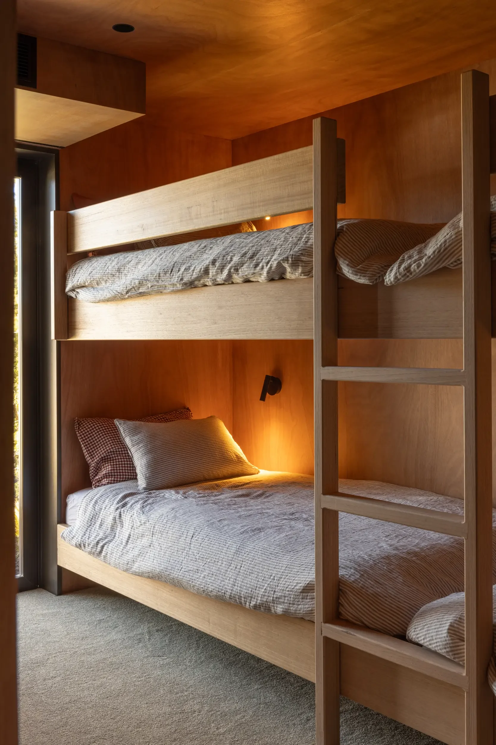 redwood-cosy-hanmer-springs-bunk-beds-01.webp